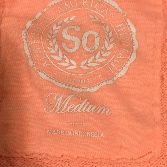 V neck Pullover - Picture 4 of 4